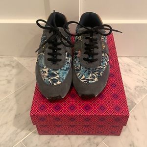 Like New Tory Burch Sneaker Pettee Size 7.5